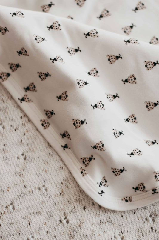 Bencer & Hazelnut - Jersey Swaddle -  Love Bugs